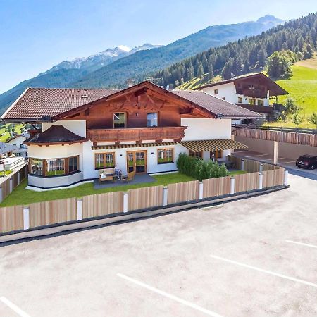 Apartment In Stubai Valley With Balcony Neustift im Stubaital Zewnętrze zdjęcie