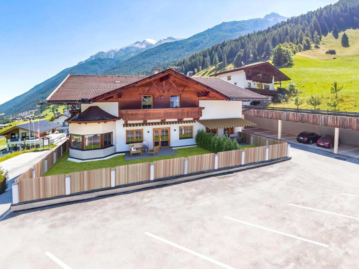 Apartment In Stubai Valley With Balcony Neustift im Stubaital Zewnętrze zdjęcie